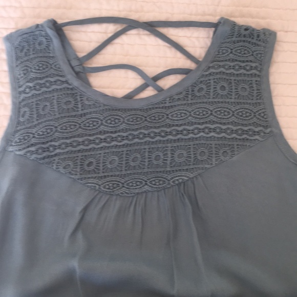 Short set - Picture 2 of 3